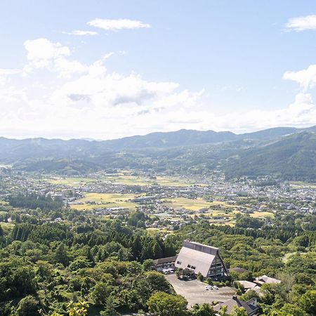 Yufuin Besso Shikisai Hotel Экстерьер фото