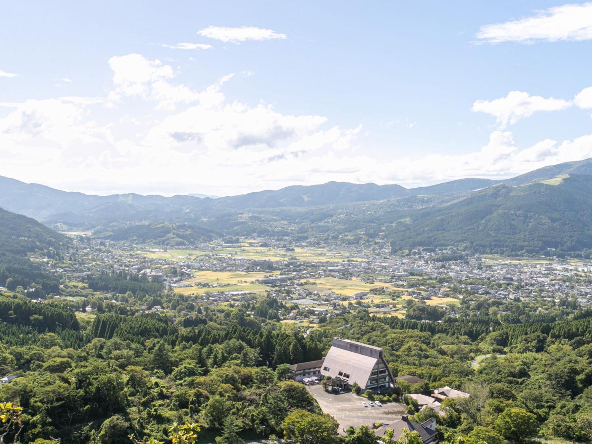 Yufuin Besso Shikisai Hotel Экстерьер фото
