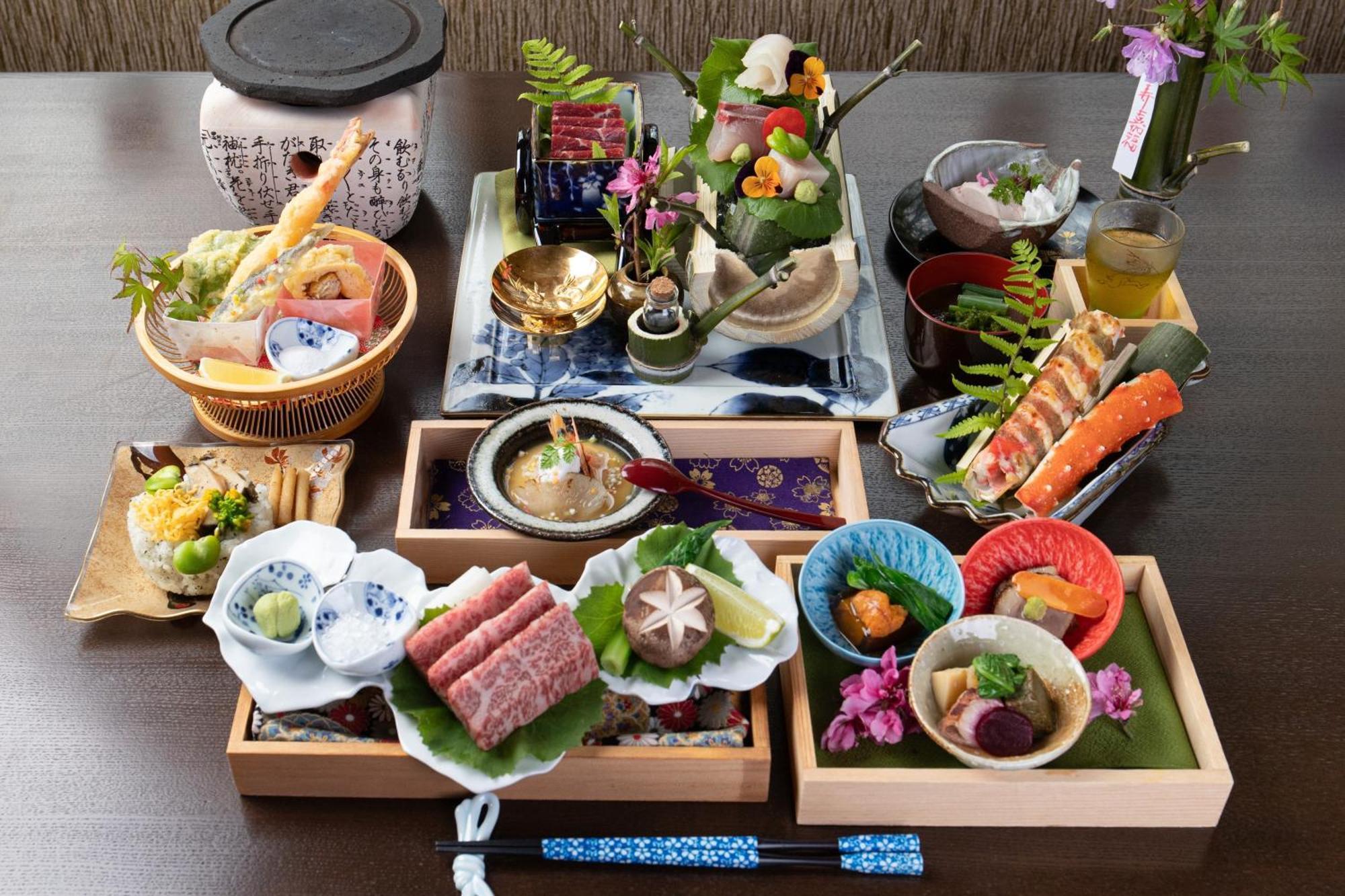 Yufuin Besso Shikisai Hotel Экстерьер фото
